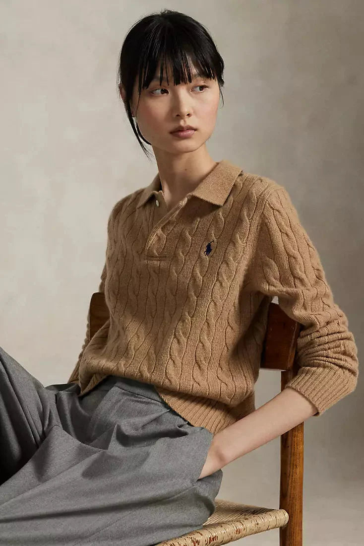 Polopullover aus Wolle-Kaschmir mit Zopfmuster